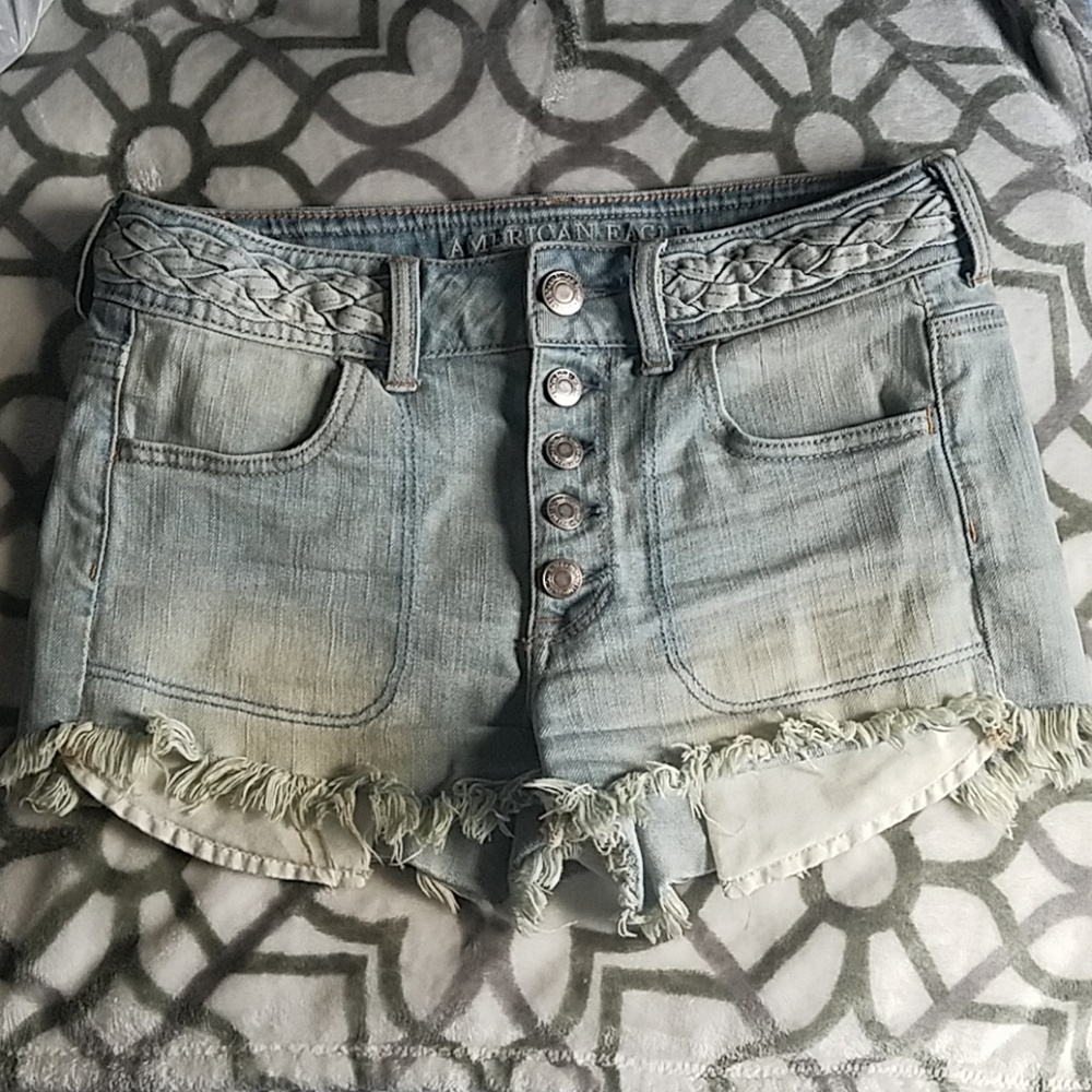 American Eagle light wash shorts
